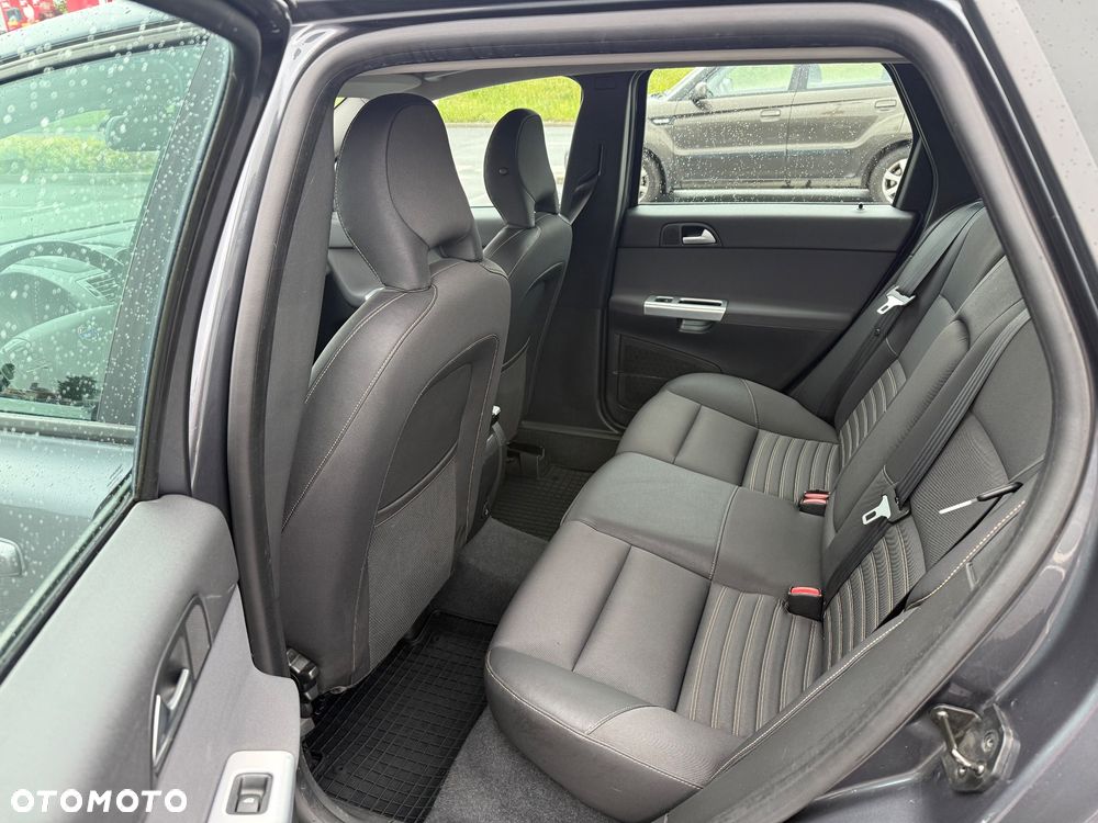 Volvo V50 D2 Momentum Start-Stop - 12