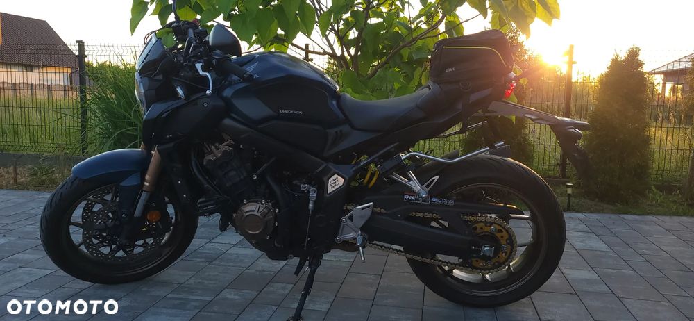 Honda CB - 16