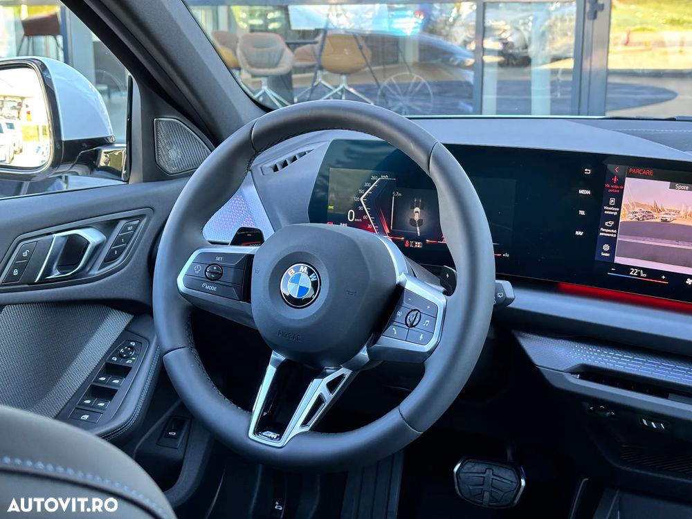 BMW Seria 1 120i AT - 12