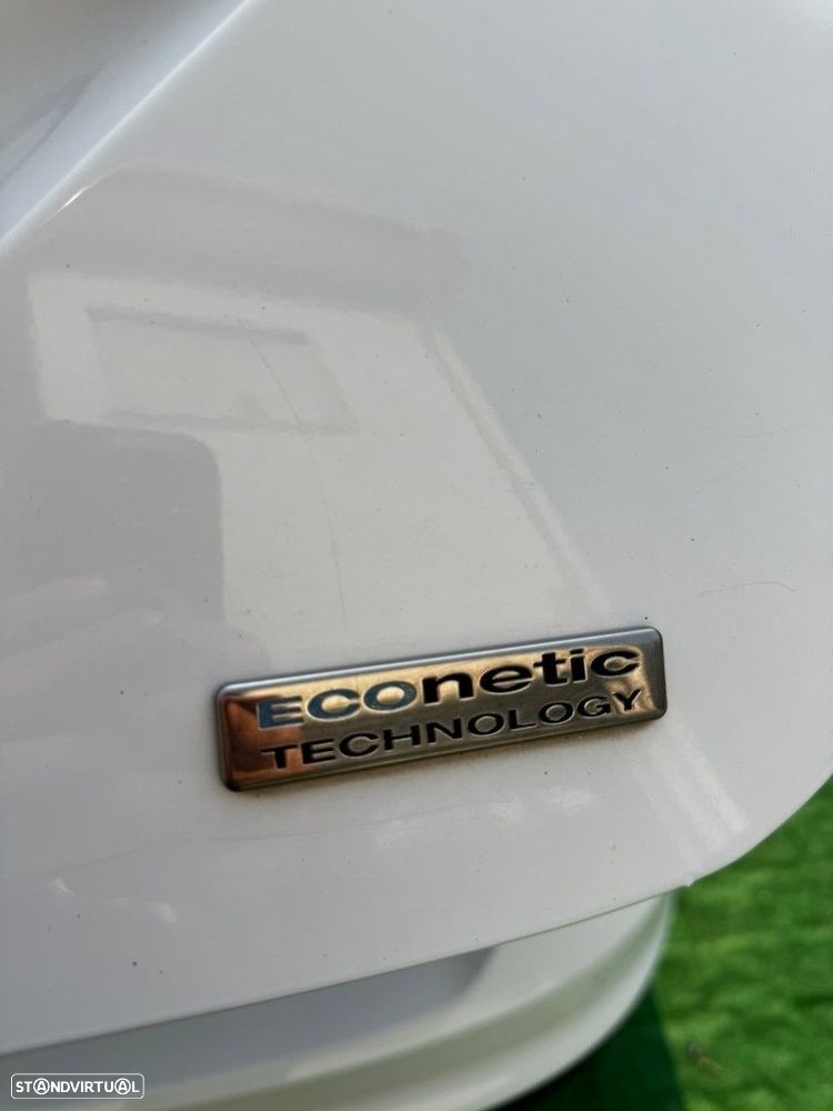 Ford Focus 1.0 EcoBoost S&S Champions Edition - 17