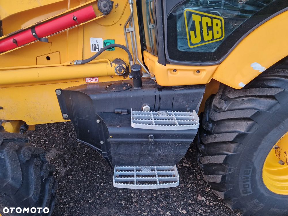 JCB 3CX - 17