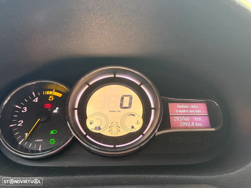 Renault Mégane 1.5 dCi Confort - 17