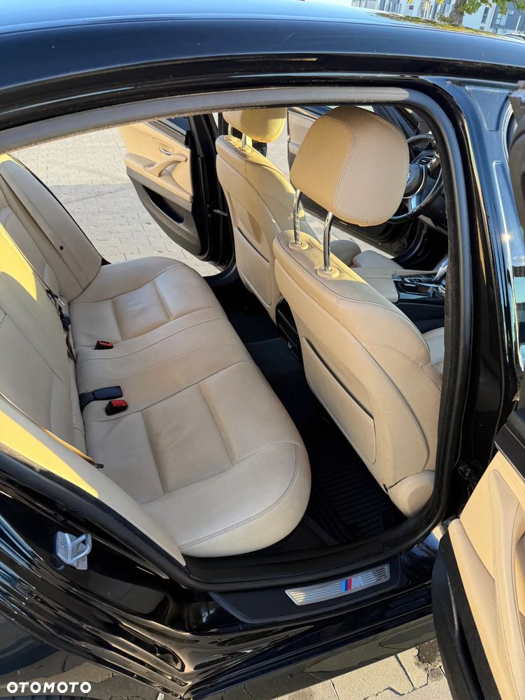 BMW Seria 5 520d xDrive - 16