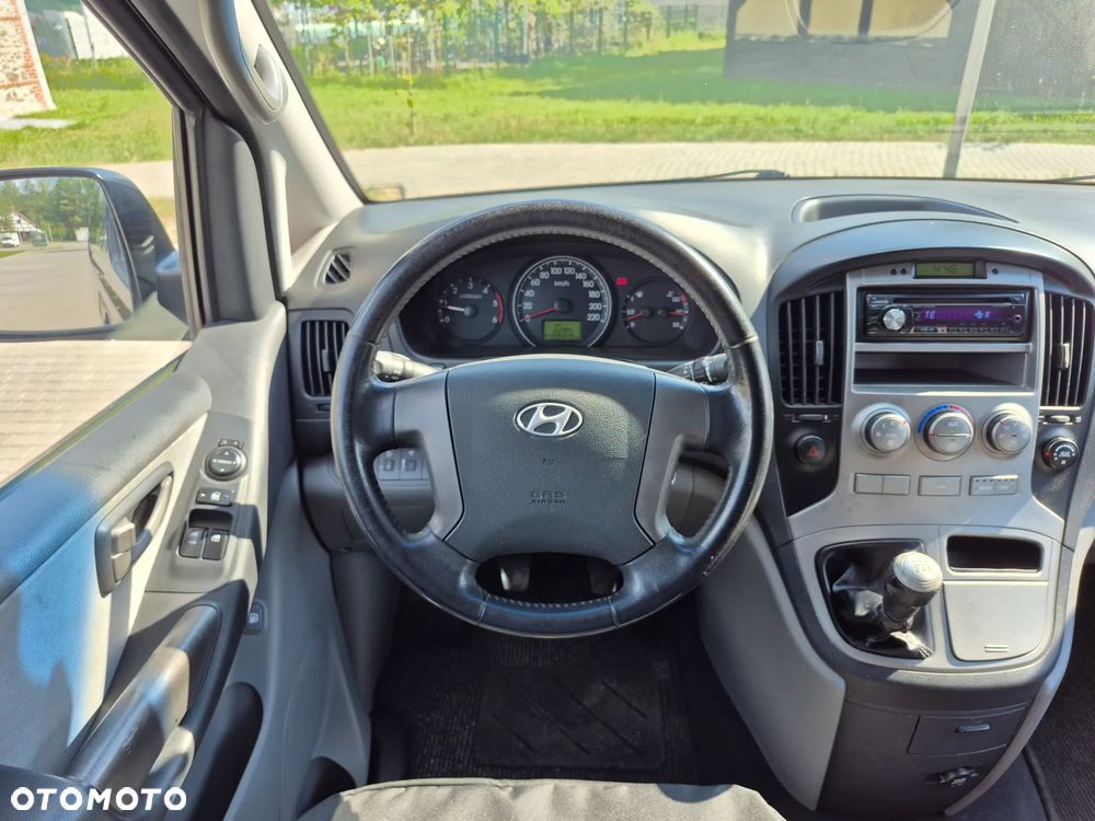 Hyundai H-1 2.5 CRDi Comfort - 10