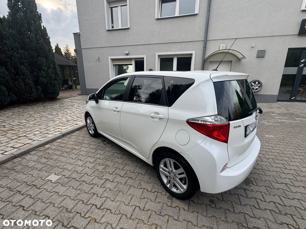Toyota Verso S 1.4 D-4D Premium - 5