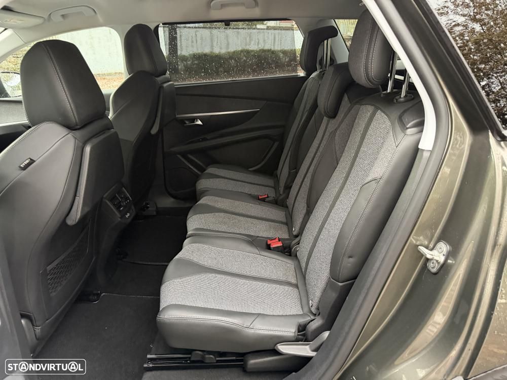 Peugeot 5008 1.5 BlueHDi Allure Pack EAT8 - 25