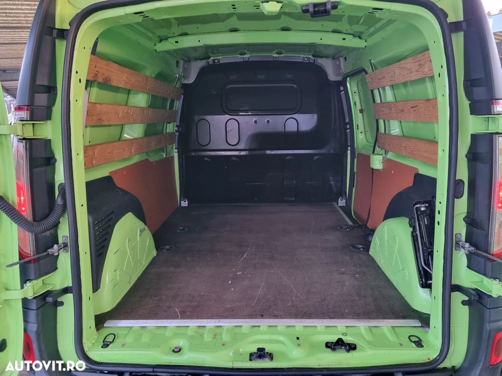 Renault Kangoo dCi 90 FAP TomTom Edition - 23