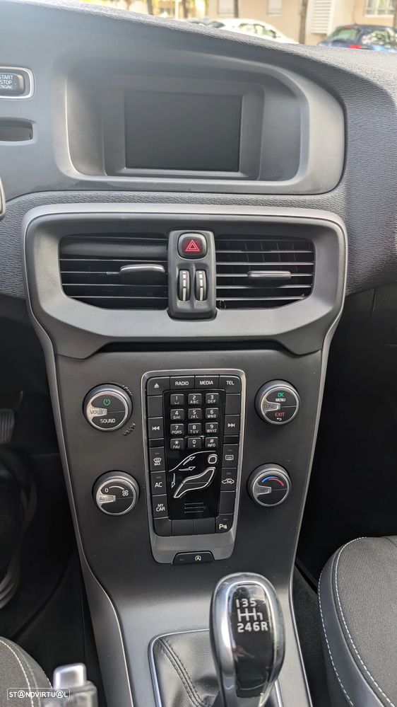 Volvo V40 2.0 D2 Momentum - 7