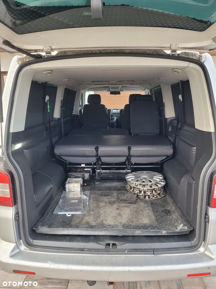 Volkswagen Caravelle - 19