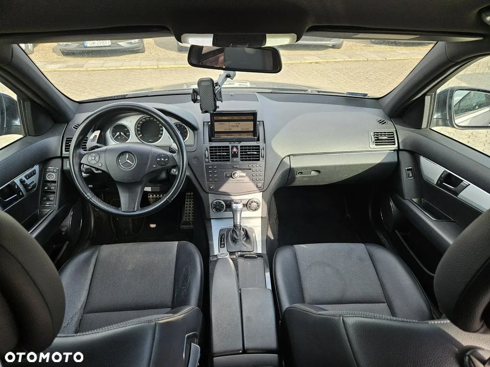 Mercedes-Benz Klasa C 350 Avantgarde - 9