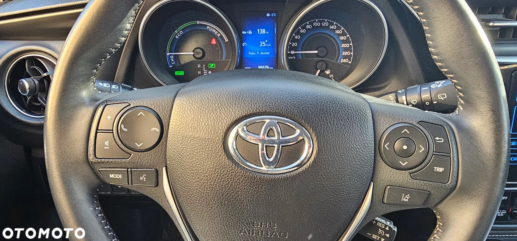 Toyota Auris Hybrid 135 Premium - 14