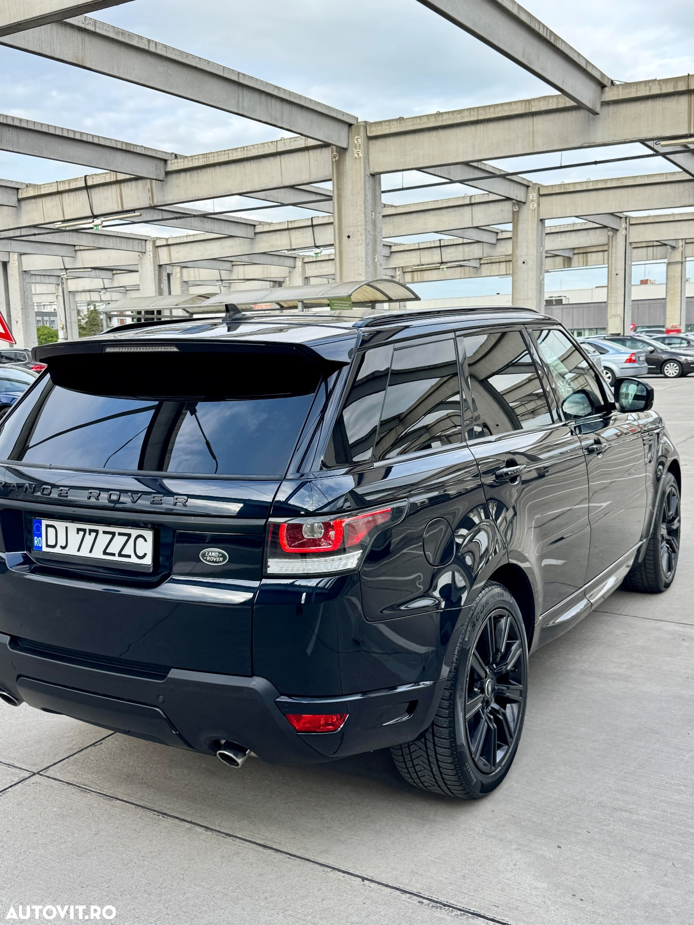 Land Rover Range Rover Sport 3.0 SDV6 Autobiography Dynamic - 4