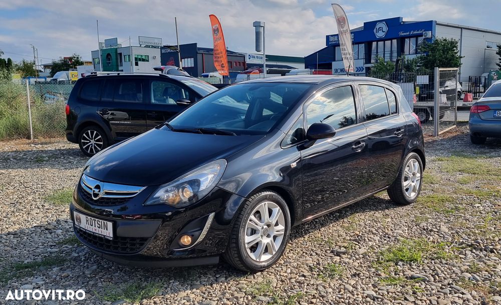 Opel Corsa 1.4 16V Innovation - 1