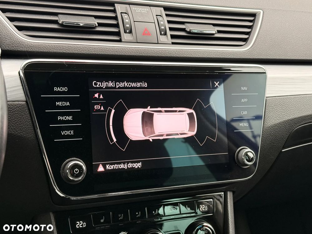 Skoda Superb 2.0 TDI SCR Ambition DSG - 34