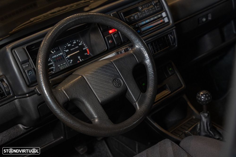VW Golf 1.8 GTI 16V - 18
