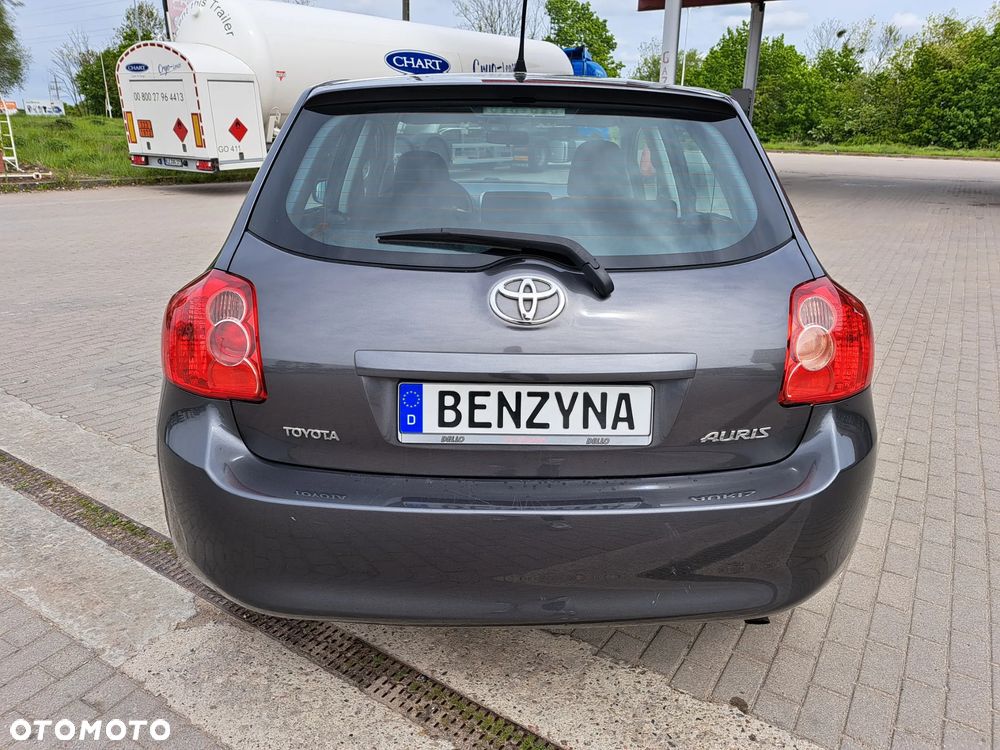 Toyota Auris - 8