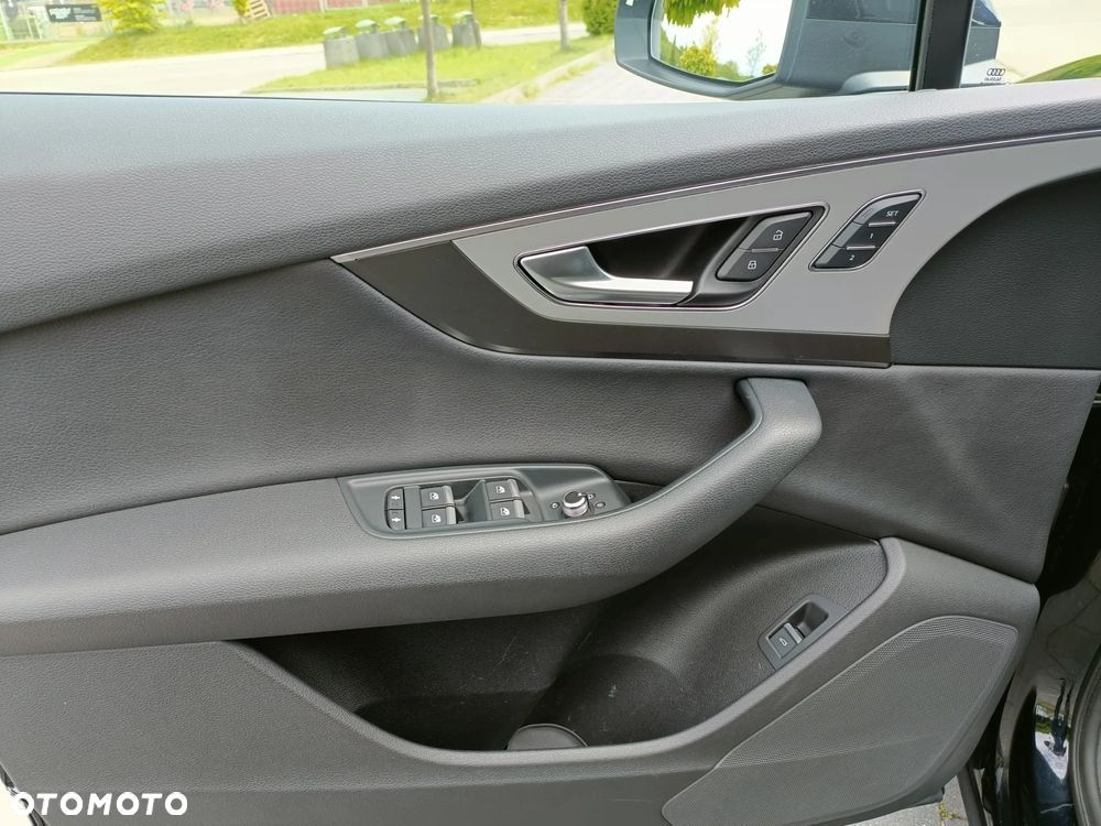 Audi Q7 - 14