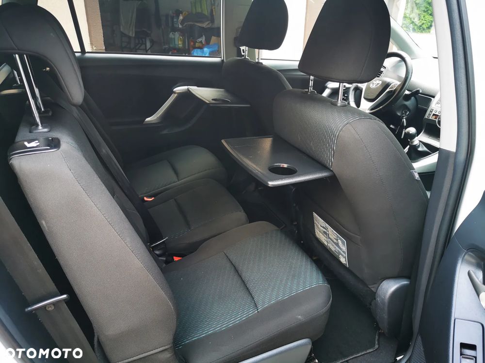 Toyota Verso 1.8 Premium 7os - 10