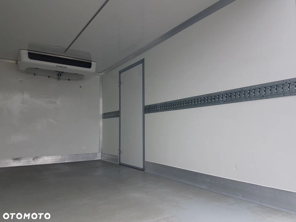 Renault MASTER 8EP CHŁODNIA MROŹNIA 4,22x2,11x2,02 IZOTERMA AGREGAT THERMO KING V-500 MAX GRZANIE KLIMA KRAJOWY - 25