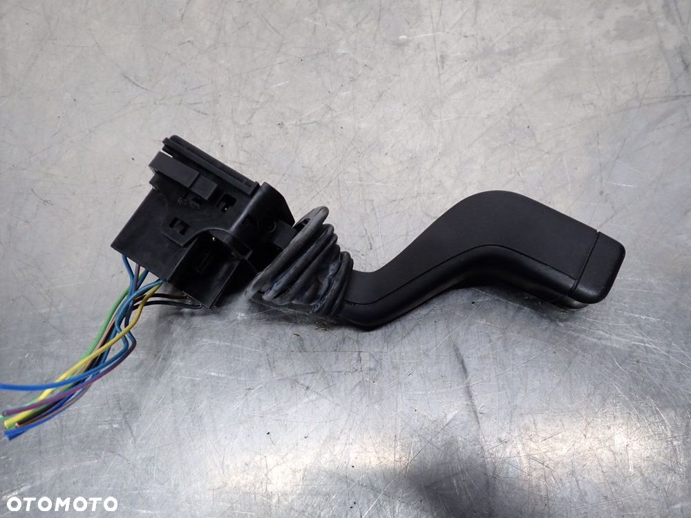 PRZEŁĄCZNIK WYCIERACZEK SUBARU JUSTY G3X - 3