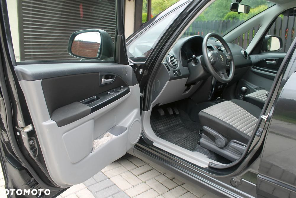 Suzuki SX4 1.6 Comfort 4WD - 8