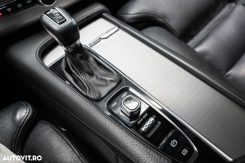 Volvo XC 90 D5 AWD Geartronic Inscription - 15