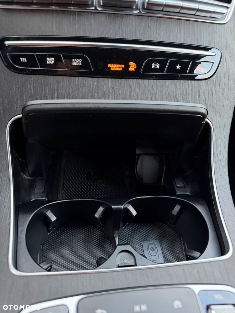Mercedes-Benz GLC 220 d 4Matic 9G-TRONIC - 36