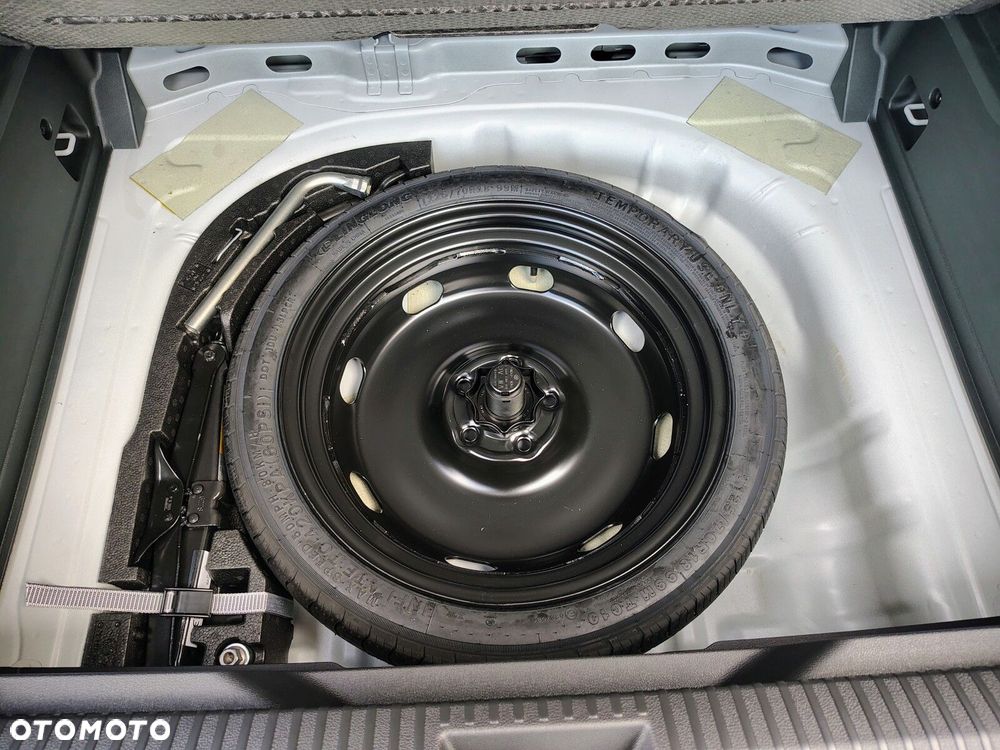 Volkswagen T-Roc - 12