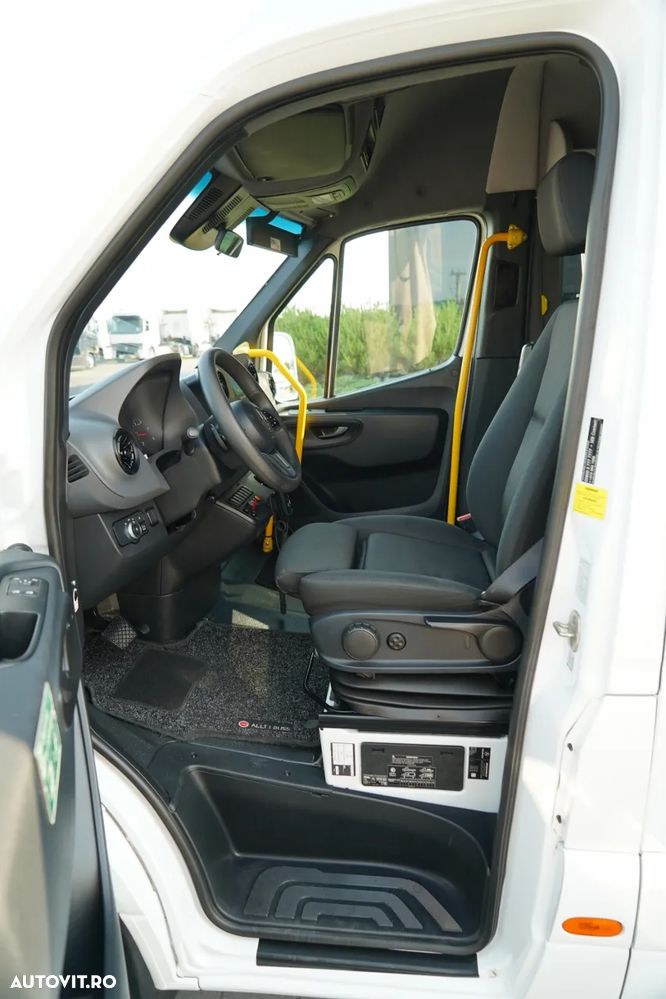 Mercedes-Benz SPRINTER 516 CDI / 2x KLIMA / SPROWADZONY / BOGATE WYPOSAŻENIE / - 18
