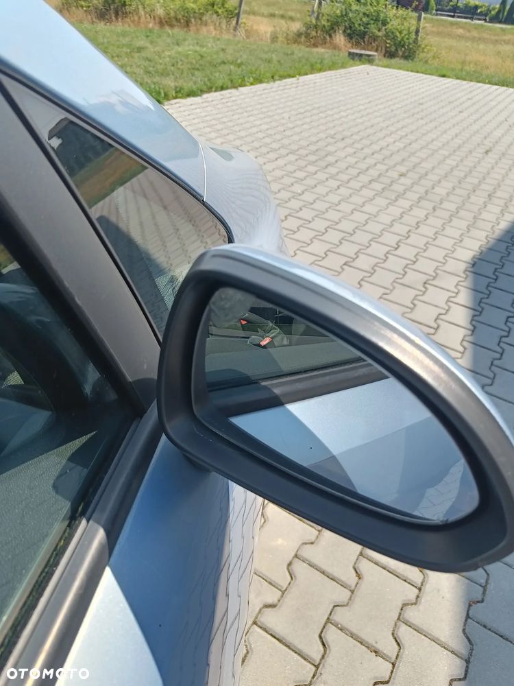 Opel Corsa 1.2 16V - 10