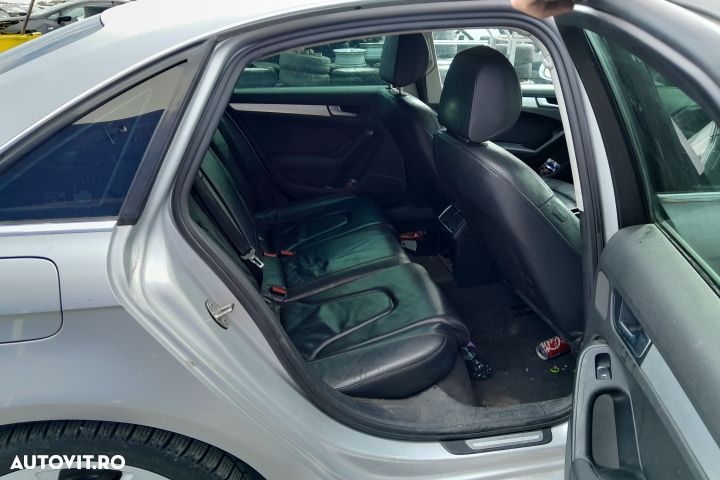 Dezmembrez Audi A4 B8/8K [2007 - 2011] Sedan 4-usi 2.0 TDI MT (170 hp - 6