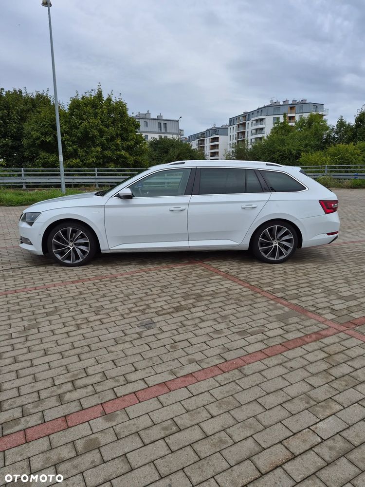 Skoda Superb 2.0 TDI L&K DSG - 3