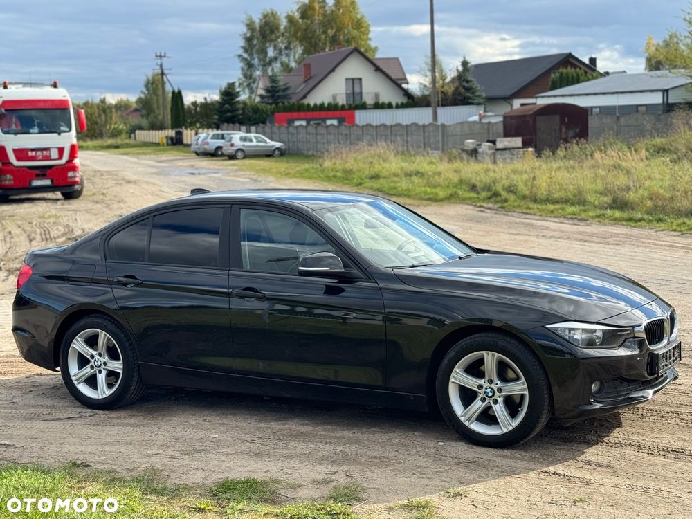 BMW Seria 3 316i M Sport - 4