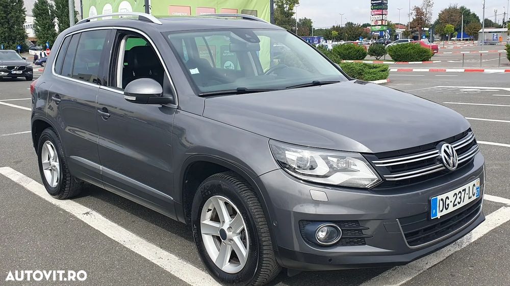 Volkswagen Tiguan 2.0 TDI DPF BlueMotion Technology Lounge Sport & Style - 34