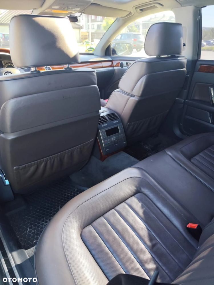 Volkswagen Phaeton - 20