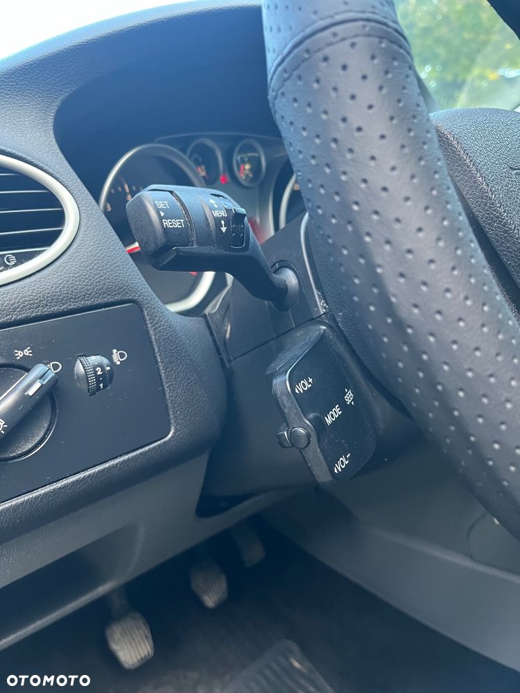 Ford Focus - 11