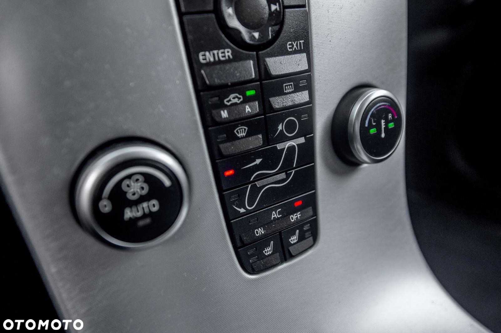 Volvo V50 2.0D DPF Powershift Kinetic - 27
