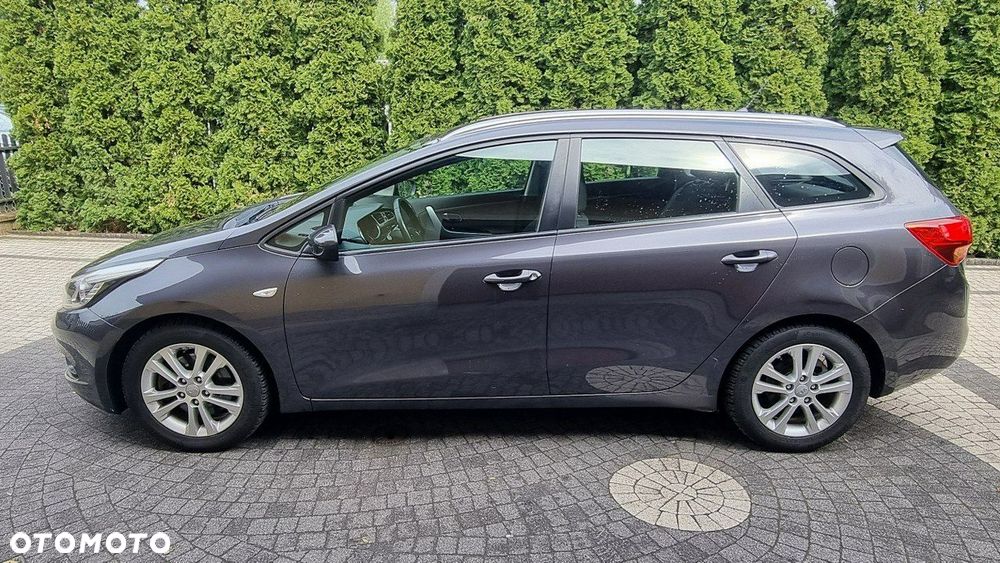 Kia Ceed - 3