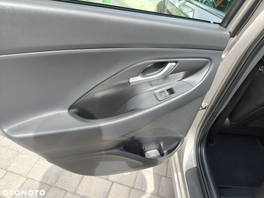 Hyundai i30 1.6 CRDI DCT Trend - 30