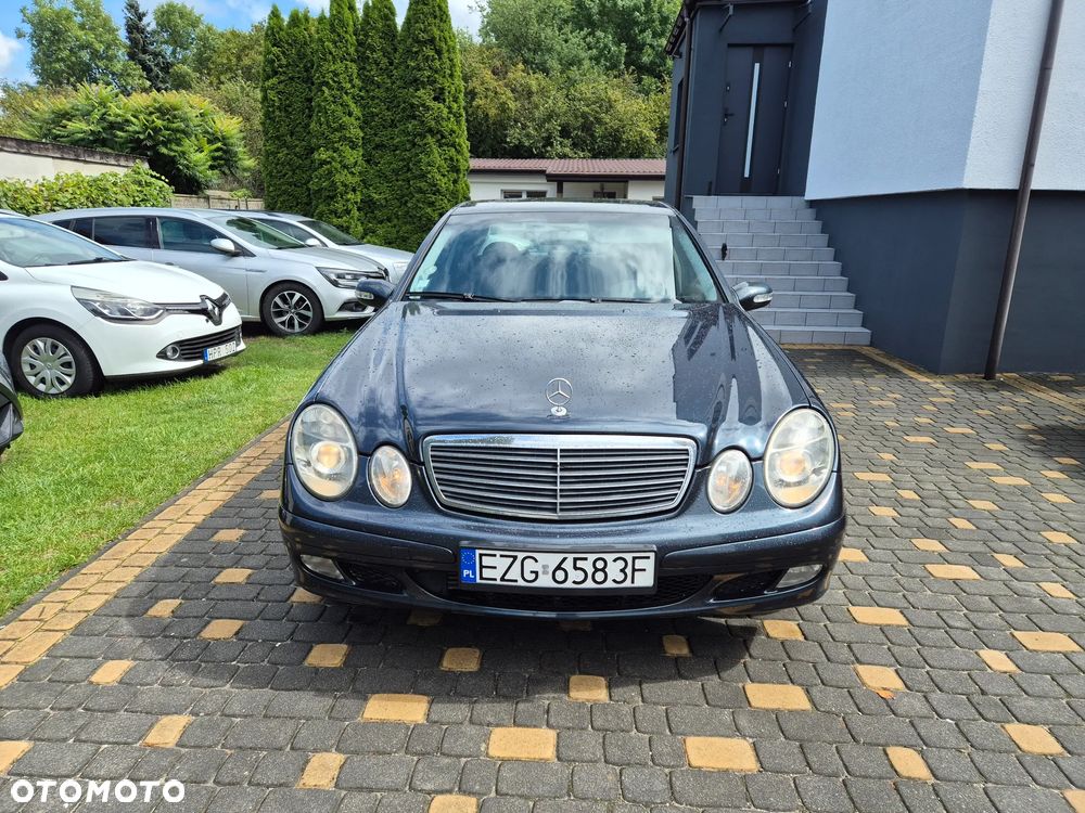 Mercedes-Benz Klasa E 200 CDI Classic DPF - 2