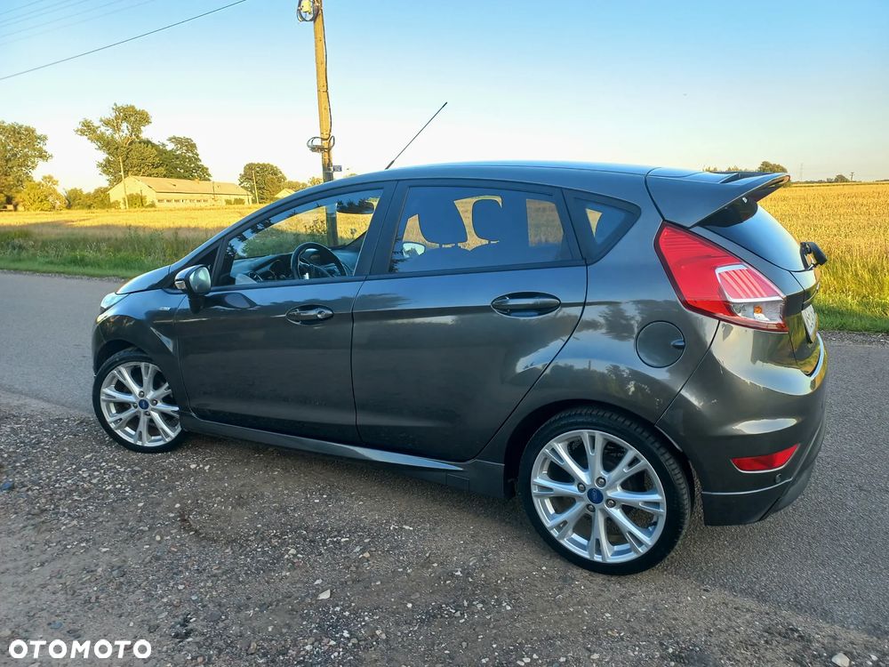 Ford Fiesta - 7