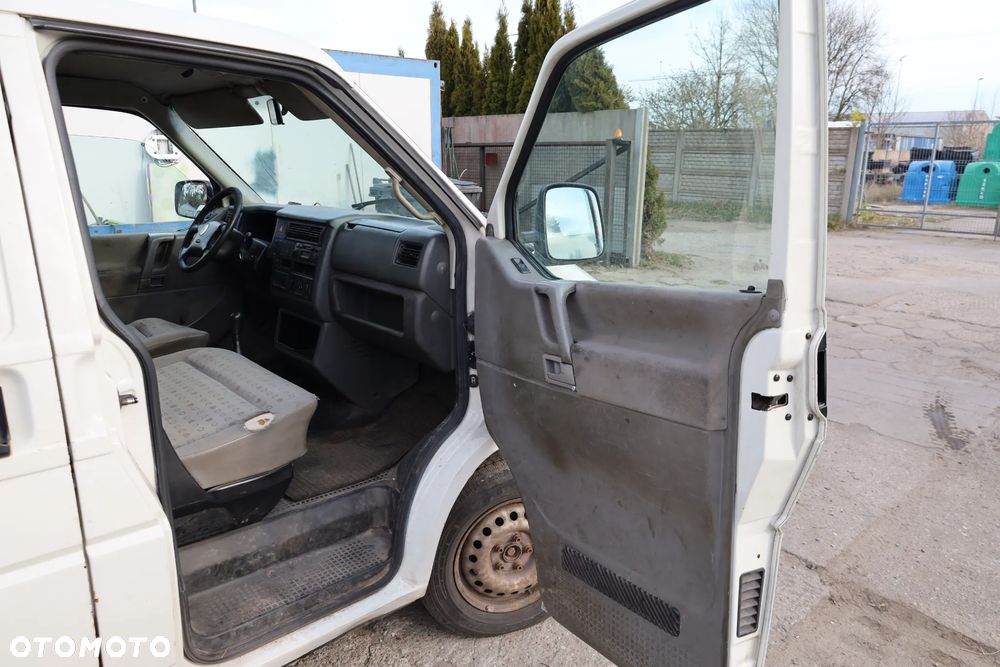 Volkswagen Transporter - 8