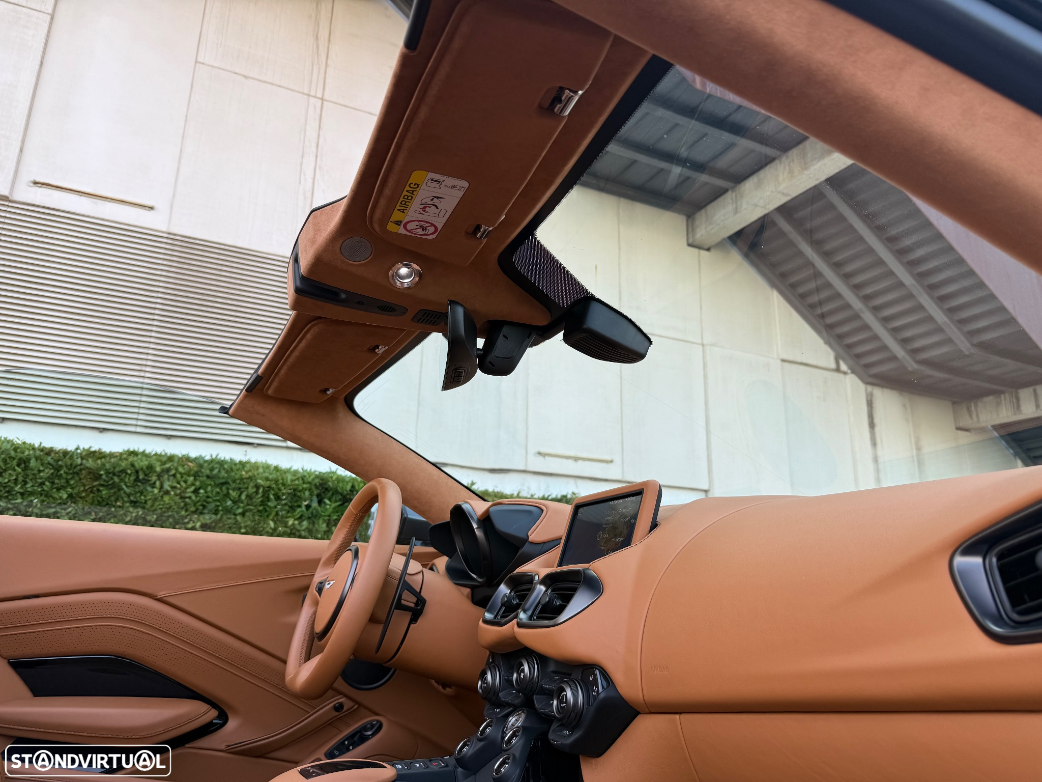 Aston Martin Vantage Roadster V8 - 47