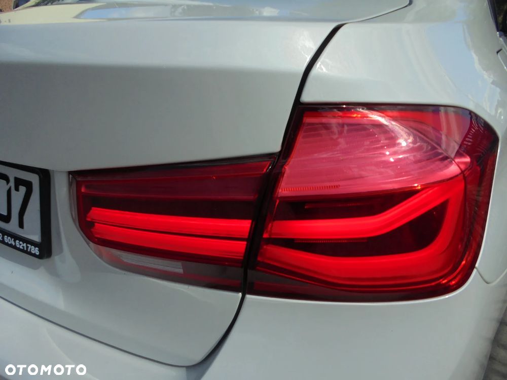 BMW Seria 3 320d Edition M Sport Shadow - 39