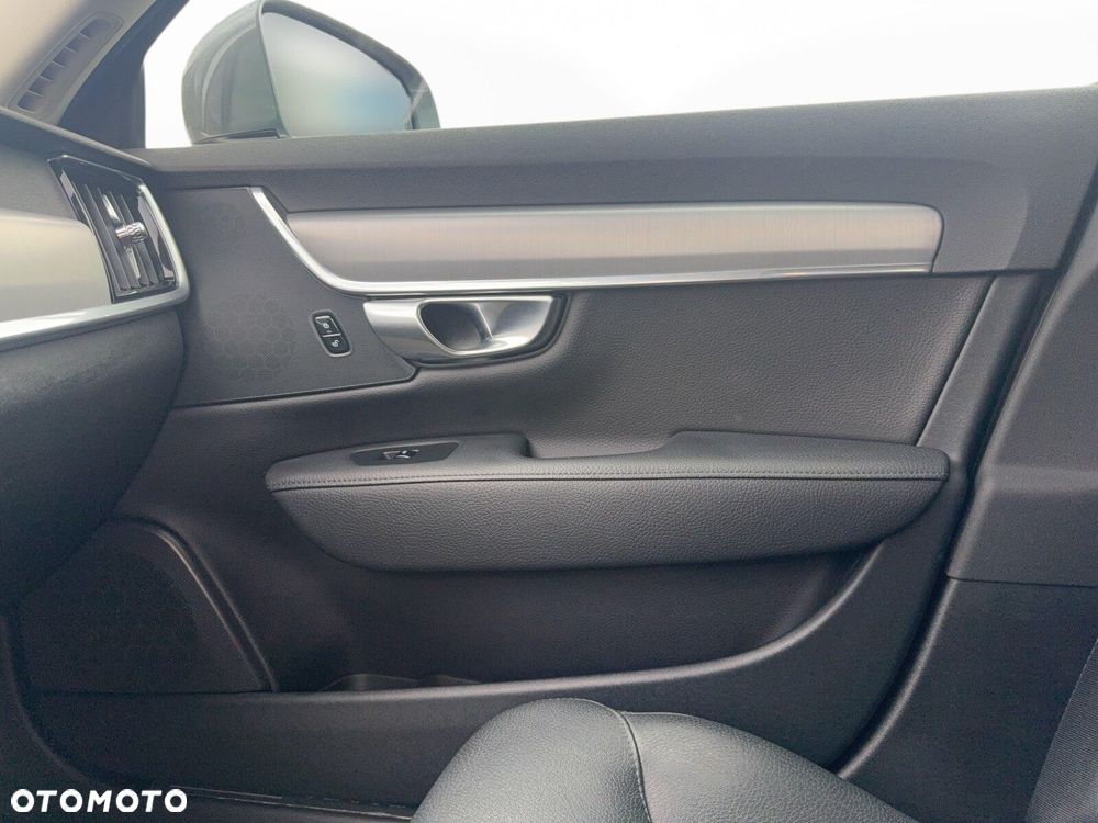 Volvo S90 - 28