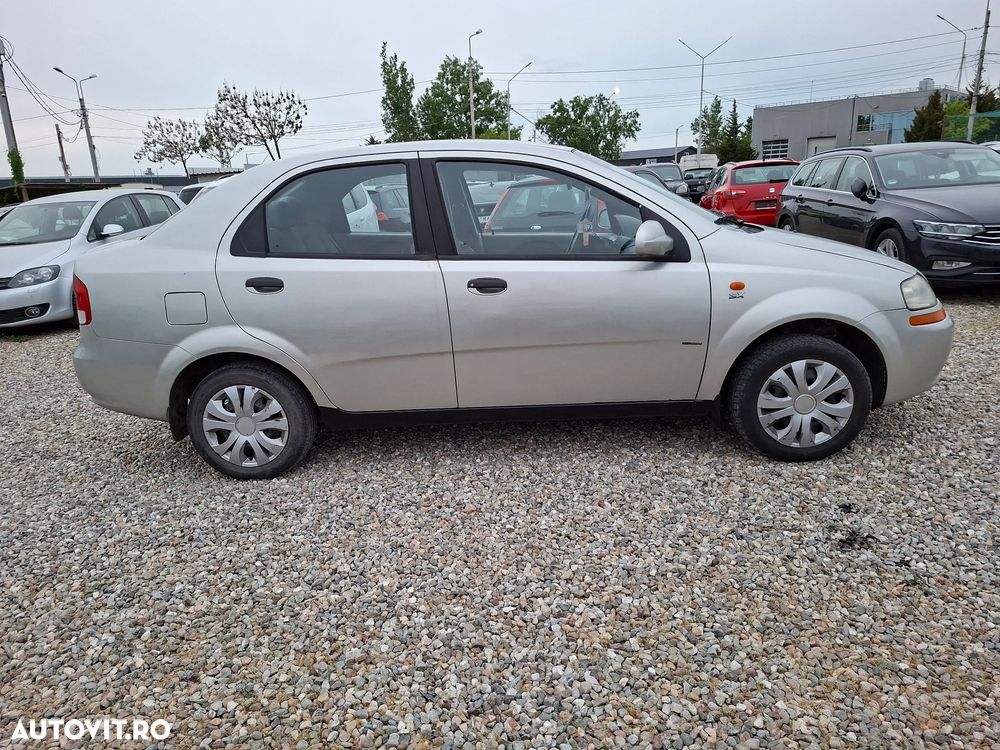 Chevrolet Kalos - 5
