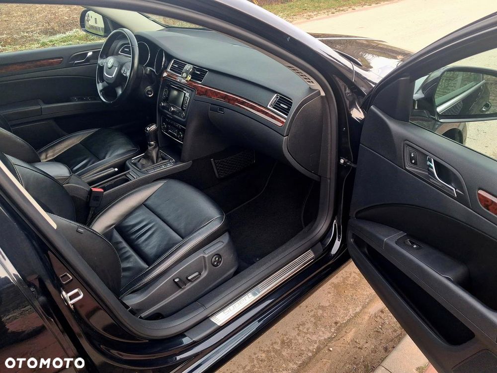Skoda Superb 1.6 TDI GreenLine - 21
