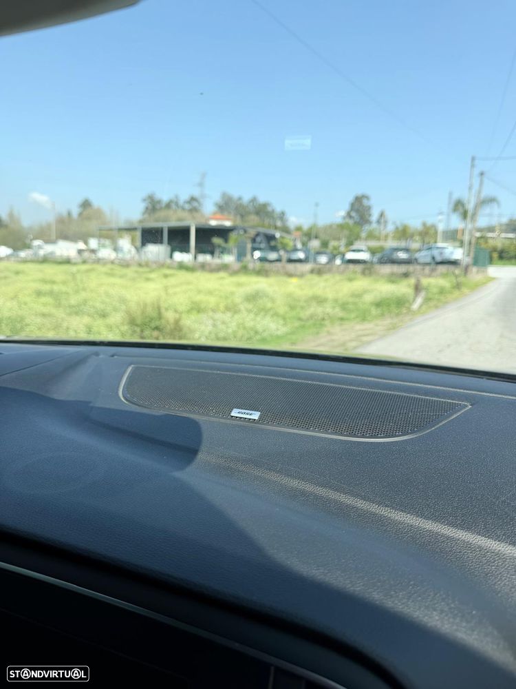 Renault Mégane ENERGY dCi 110 Start & Stop Bose Edition - 8