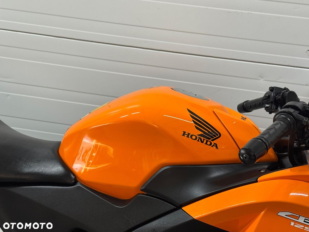 Honda CBR - 12