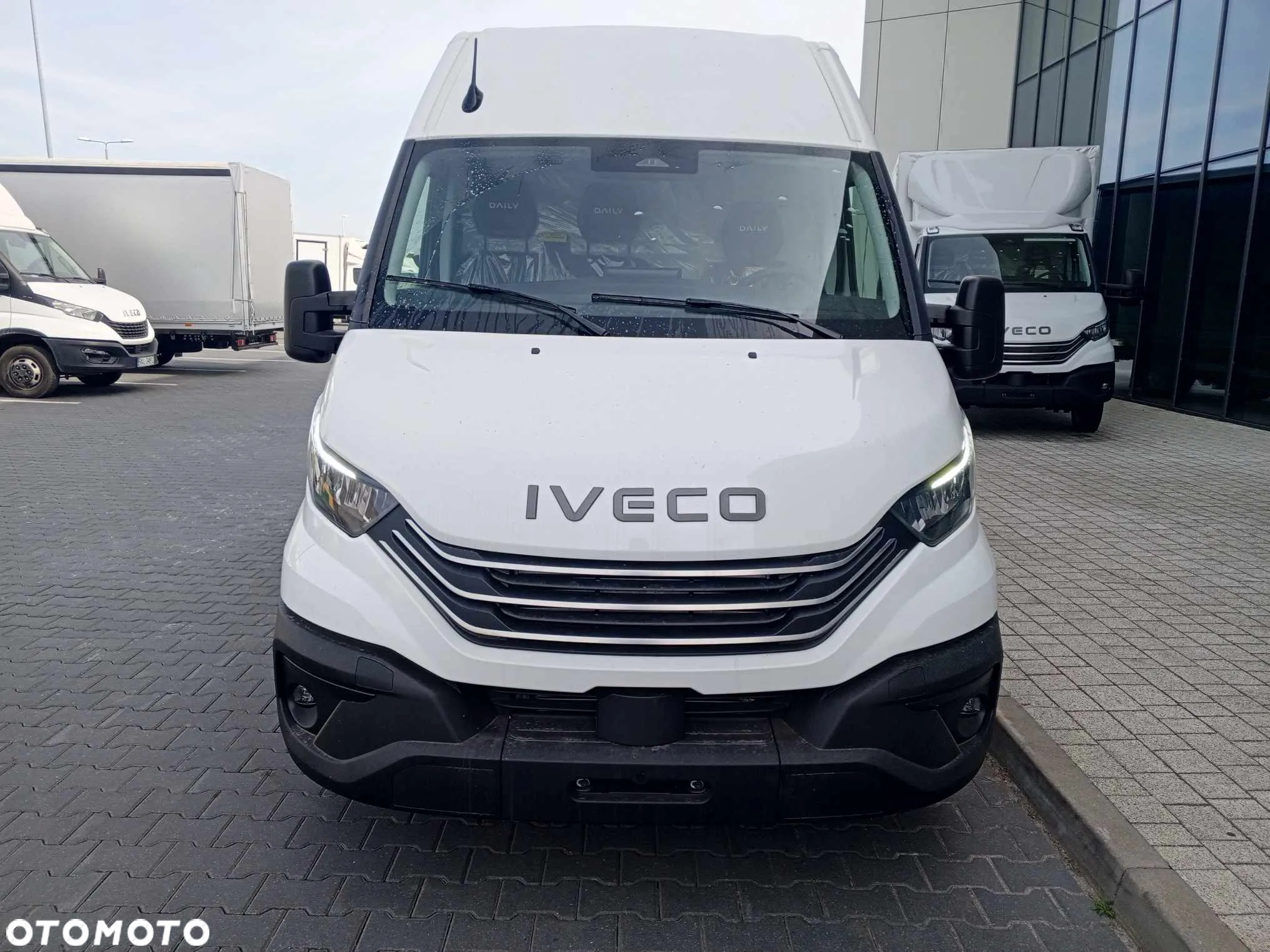 Iveco Daily 35S18HA8V MY24 - 4